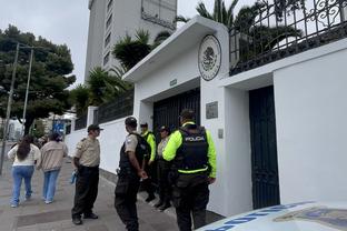 Truyền thông Anh: Bất ổn nội bộ ở Ecuador, Chelsea cung cấp an ninh cả ngày cho gia đình Paz và Kesedo
